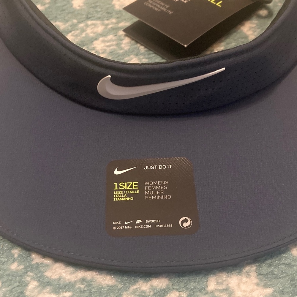 MAKE AN OFFER! Nike Women's Navy Visor with White Swoosh